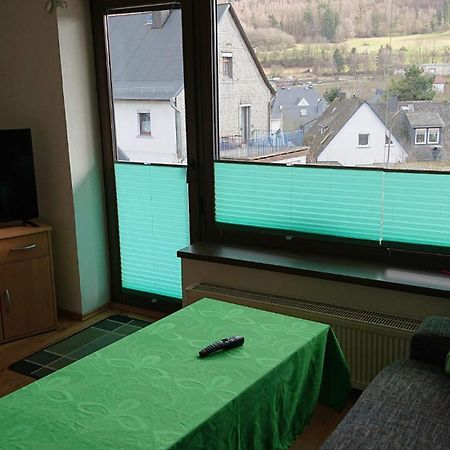 Ferienwohnung Angelburg - Marburg Biedenkopf Mit Balkon Und Badewanne Gonnern Exterior photo